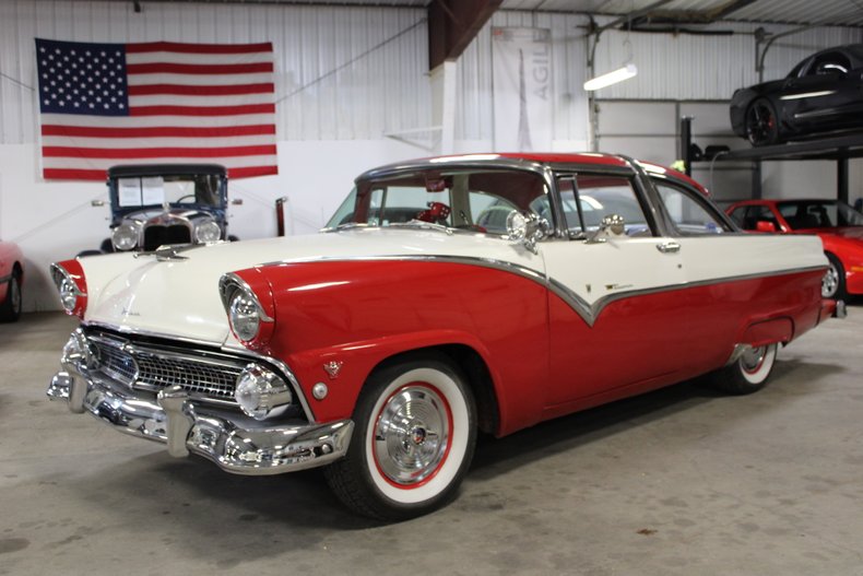 1955 Ford Fairlane | GR Auto Gallery