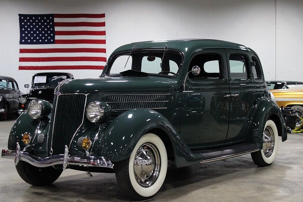 1936 ford deluxe fordor touring sedan