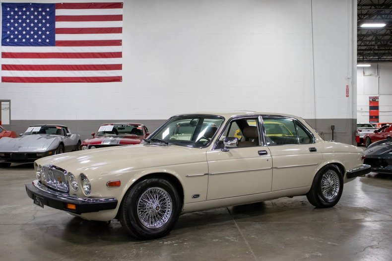 1985 jaguar xj6