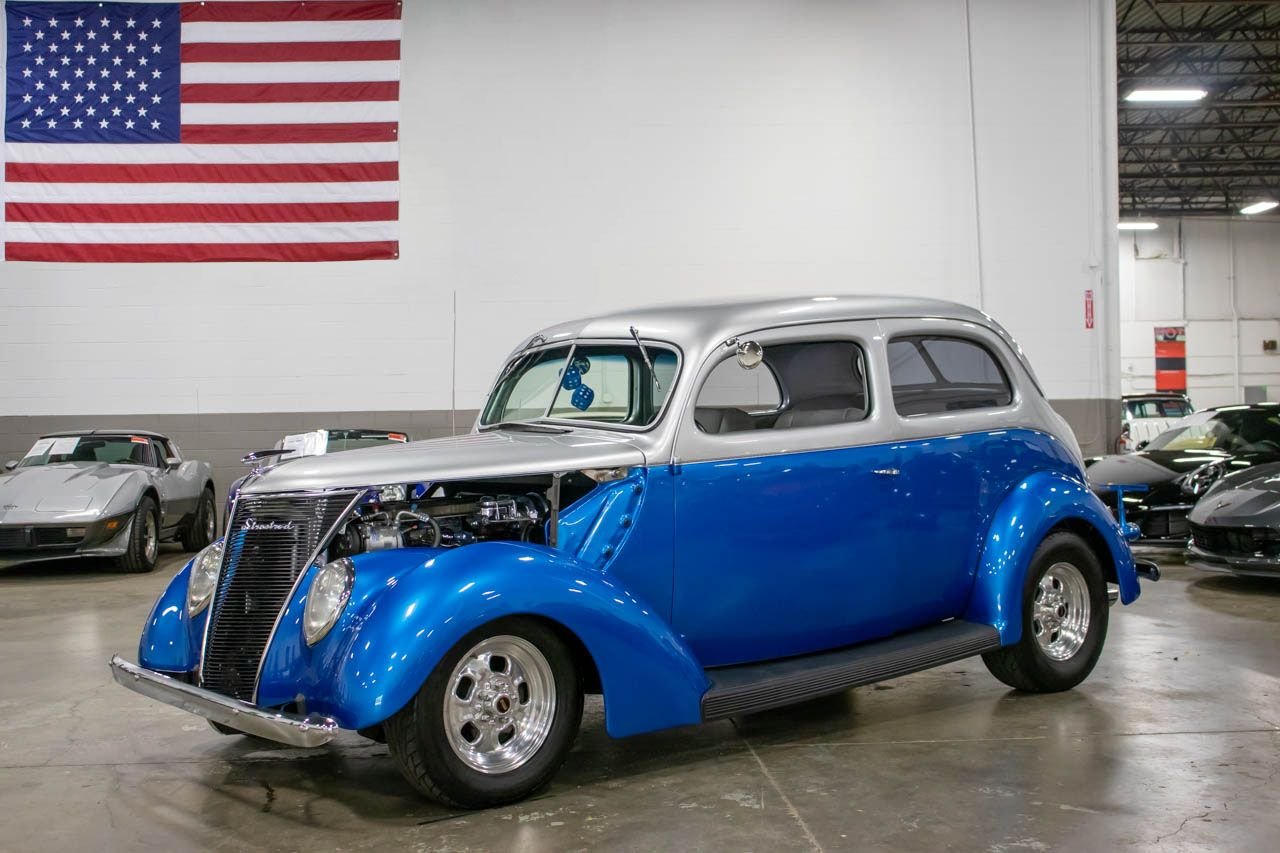 1937 ford tudor