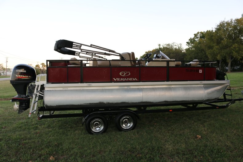 Veranda Vehicle