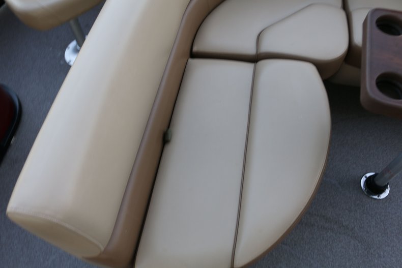 Veranda Vehicle