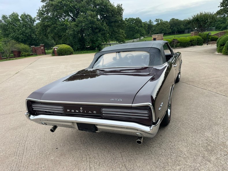 Pontiac Vehicle