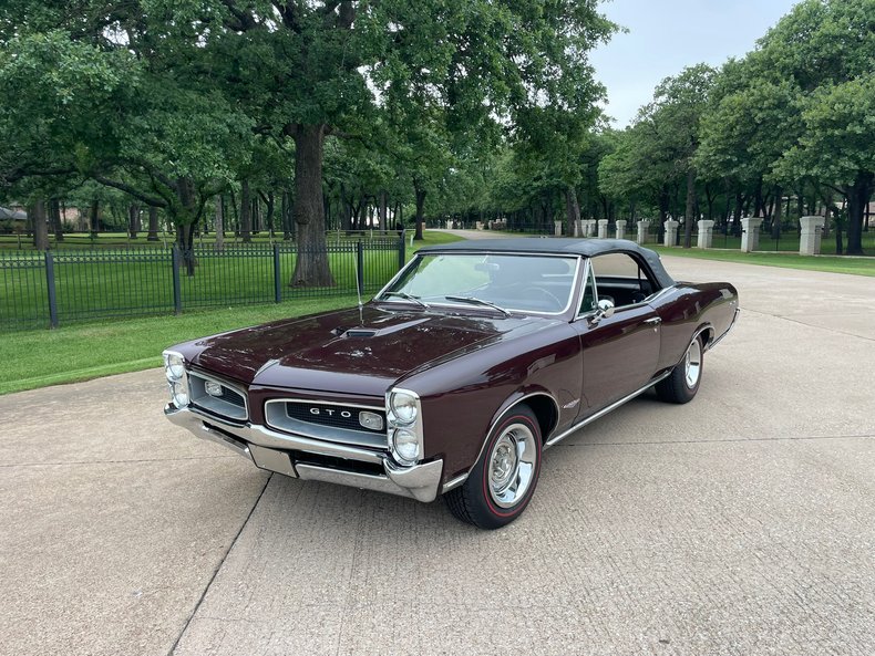 Pontiac Vehicle