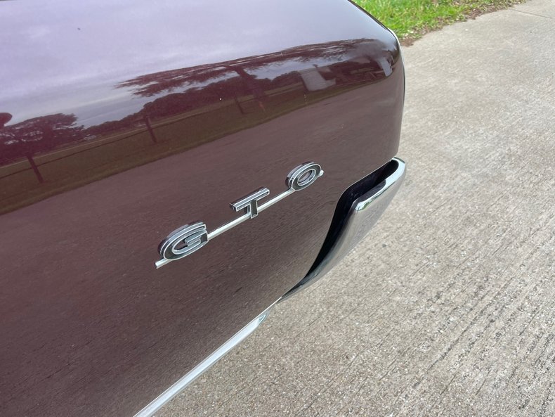 Pontiac Vehicle