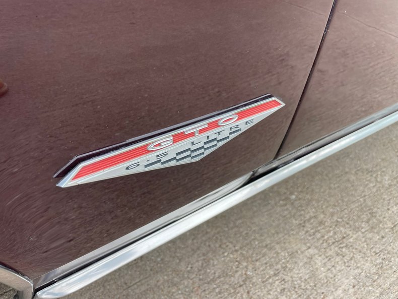 Pontiac Vehicle