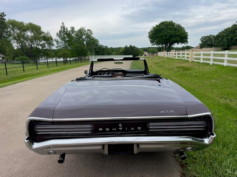Pontiac Vehicle