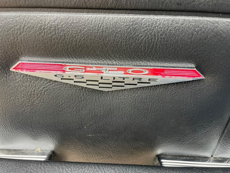 Pontiac Vehicle