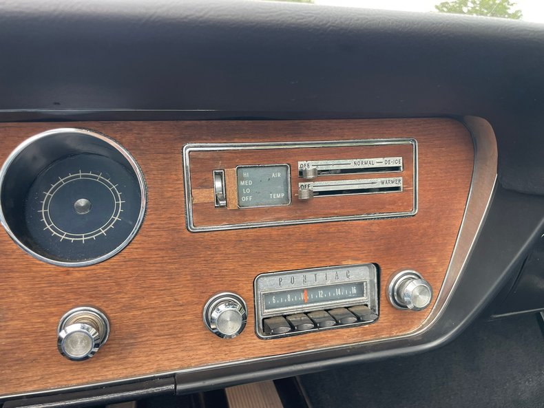 Pontiac Vehicle