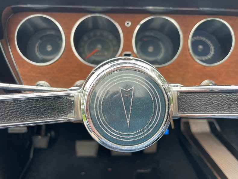 Pontiac Vehicle