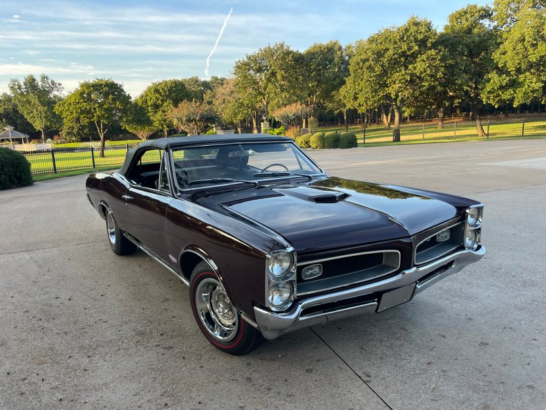 Pontiac Vehicle