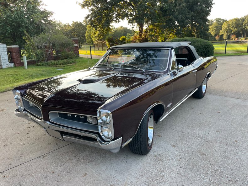 Pontiac Vehicle