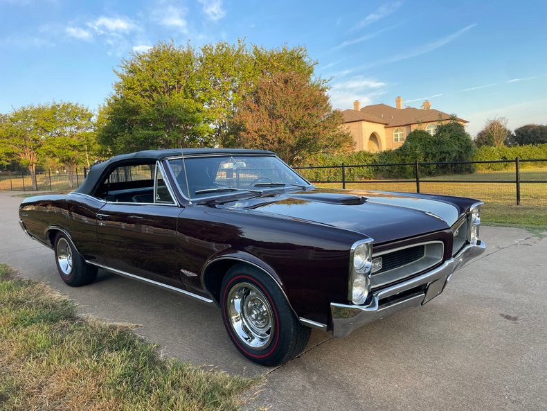 Pontiac Vehicle