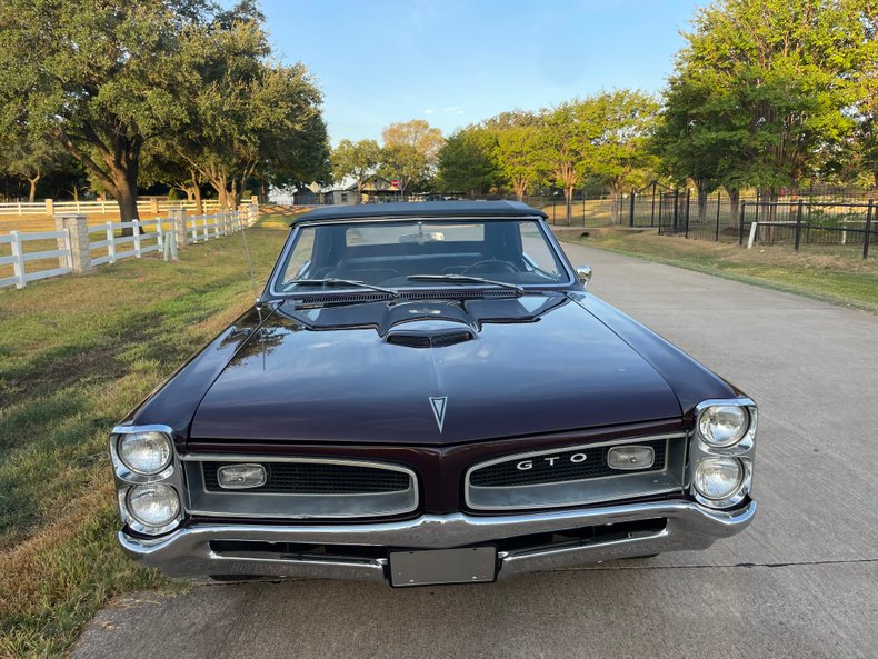 Pontiac Vehicle