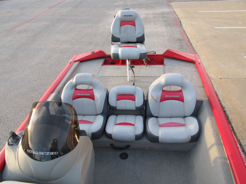 Tracker Vehicle