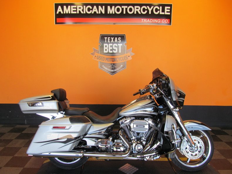 2015 Harley-Davidson CVO Street GlideTexas Best Used Motorcycles 