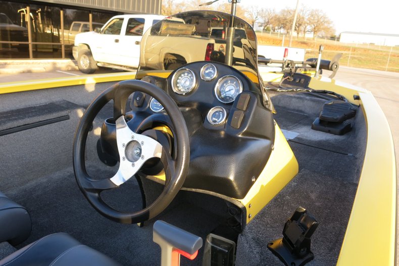 Aluma Weld Vehicle