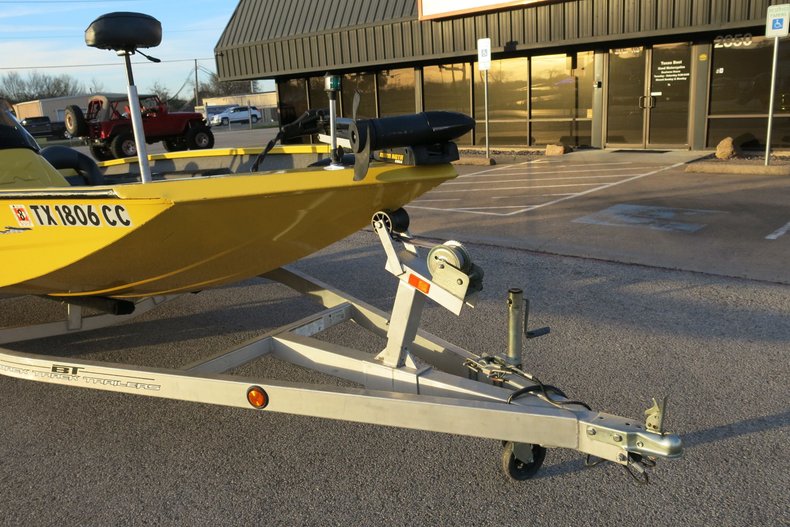 Aluma Weld Vehicle