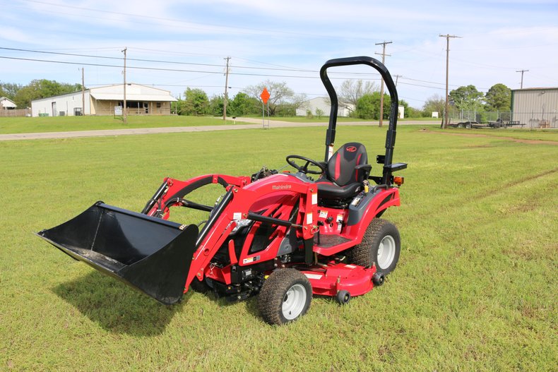 2018 Mahindra E Max 20S Hydrostatic