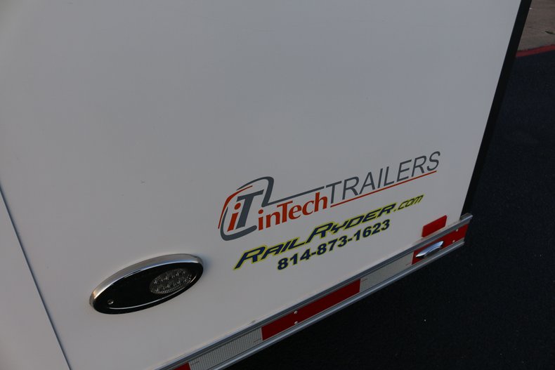 InTech Trailers Inc Vehicle