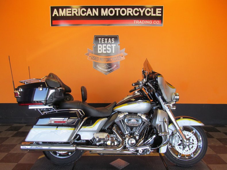 2012 Harley-Davidson CVO Ultra Classic | American Motorcycle 