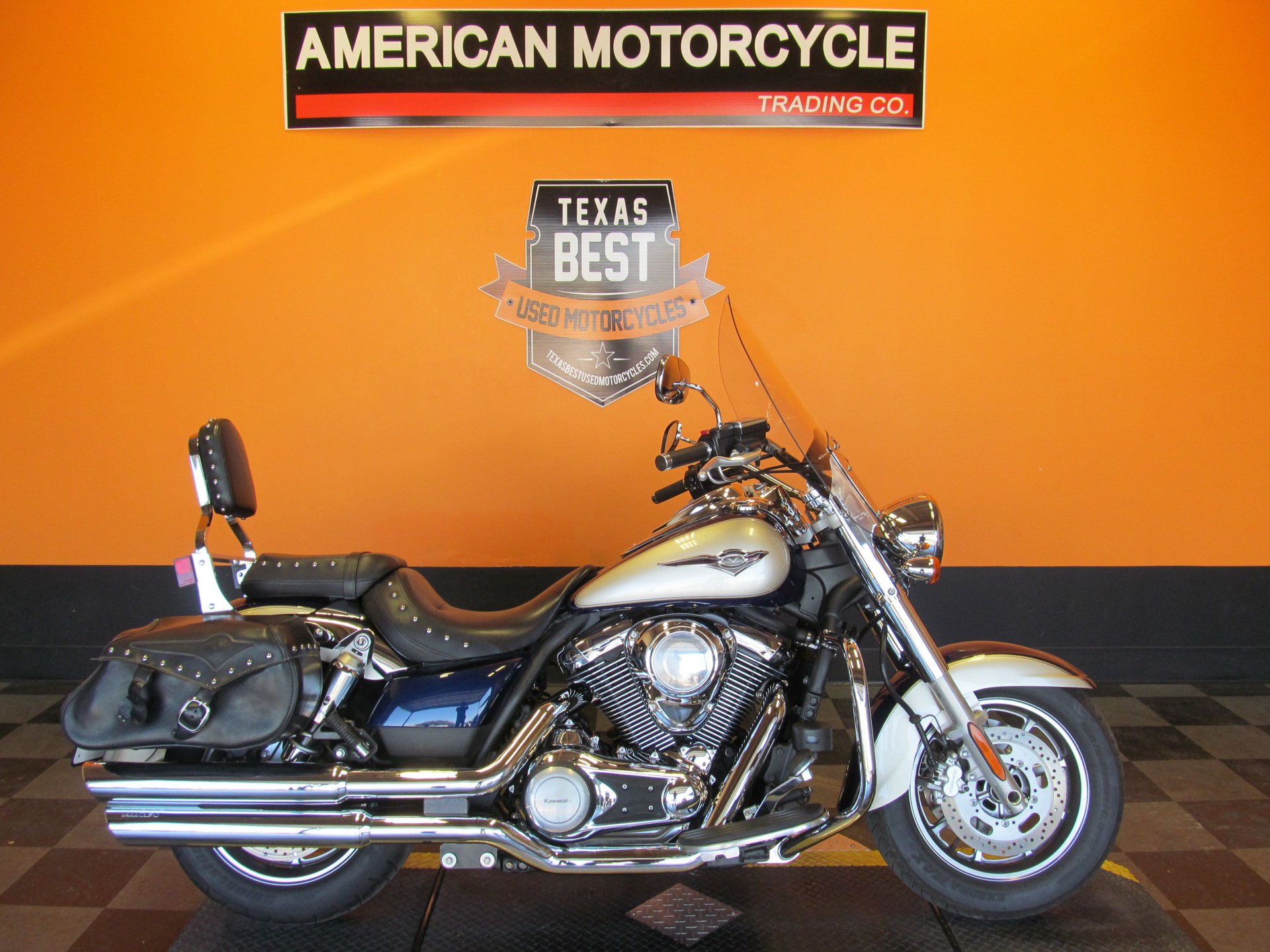 Kawasaki vulcan 1700 classic store for sale