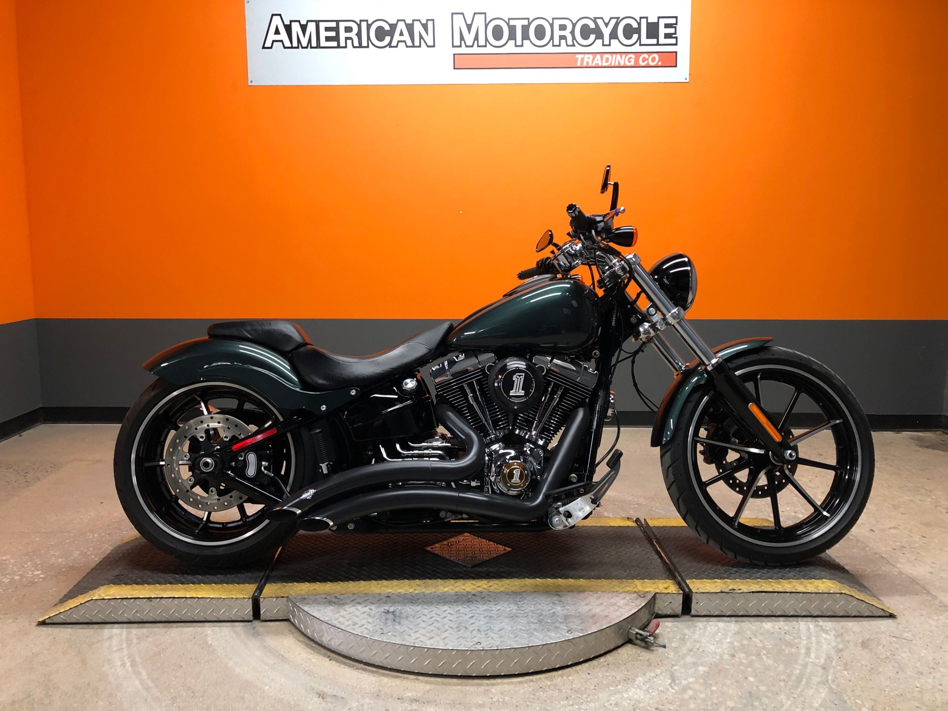 2014 Harley Davidson Fxsb Breakout Promotion Off64