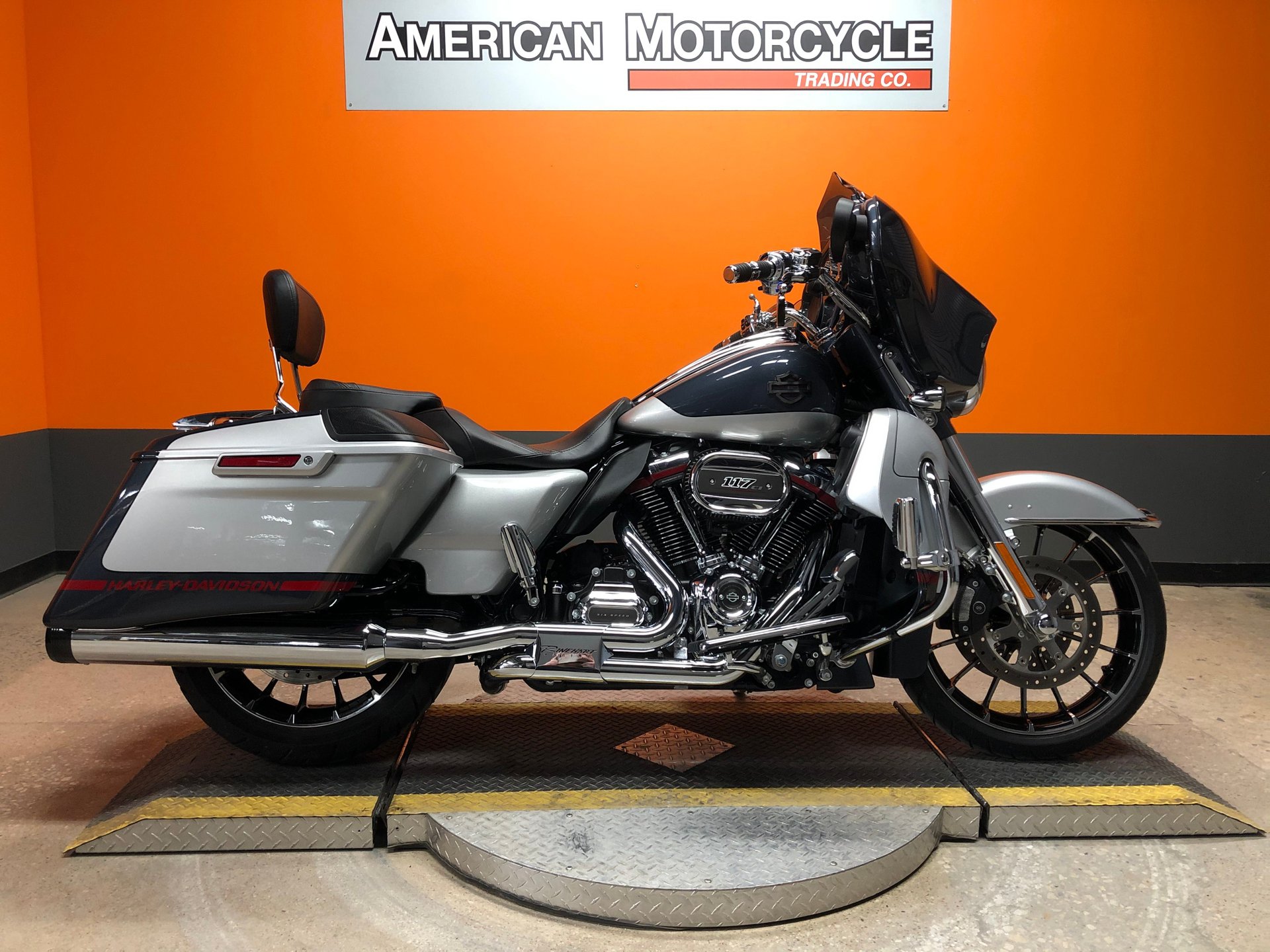 2019 Harley Davidson Cvo Street Glide American Motorcycle Trading Company Used Harley Davidson Motorcycles