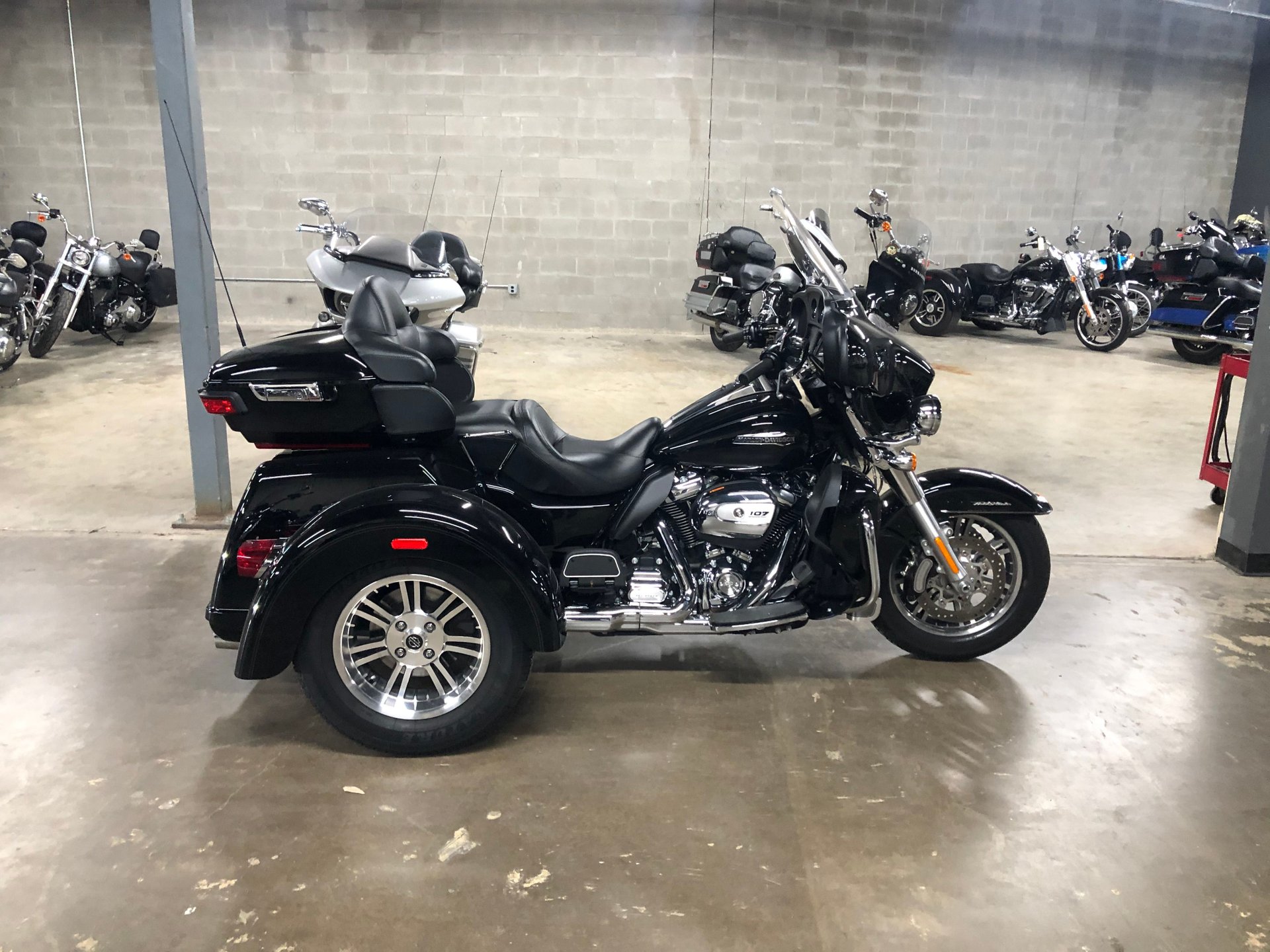 2018 harley davidson tri glide ultra classic flhtcutg trike