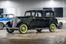 1933 Ford Sedan