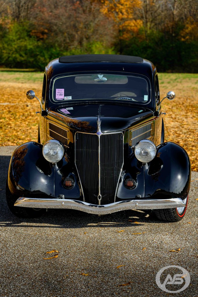 1936 Ford Deluxe 28