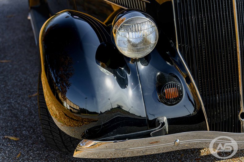 1936 Ford Deluxe 30