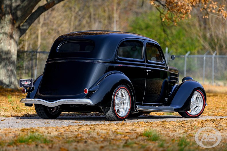 1936 Ford Deluxe 148