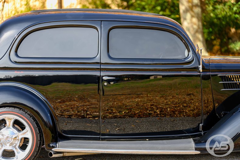 1936 Ford Deluxe 56