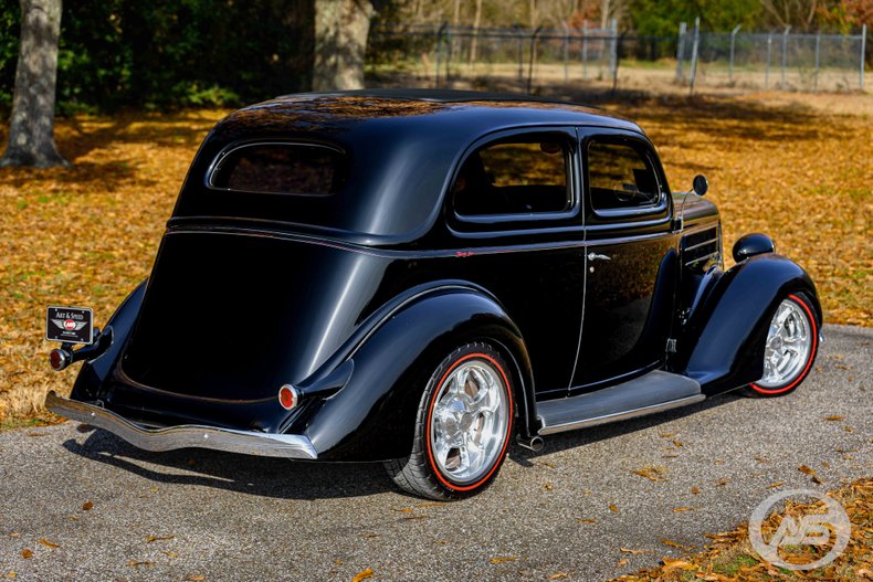 1936 Ford Deluxe 71