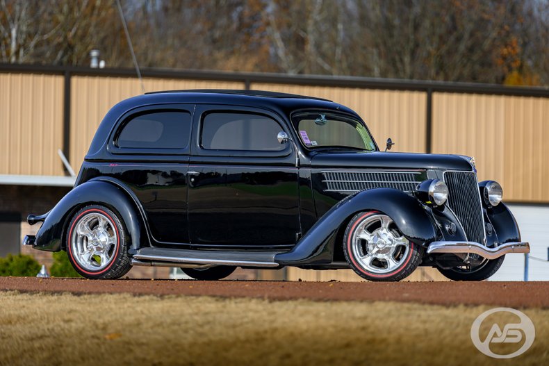 1936 Ford Deluxe 75