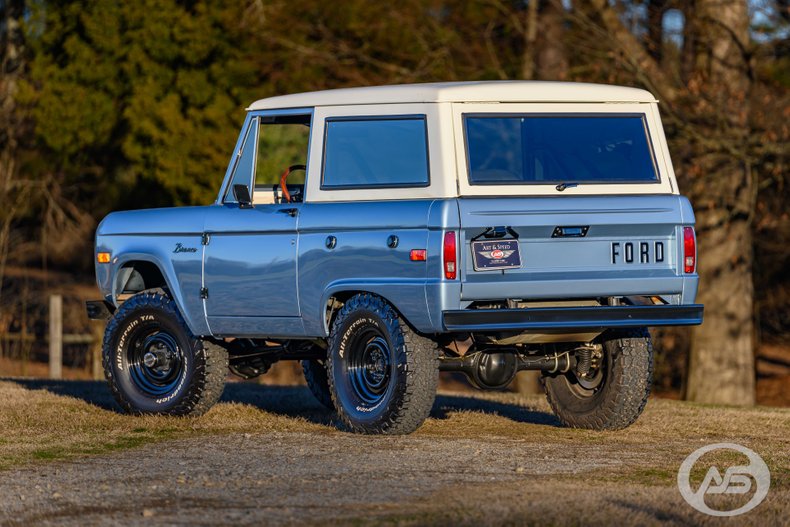 1970 Ford Bronco 25
