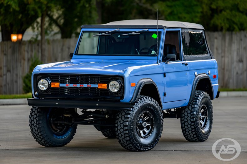 1973 Ford Bronco 9