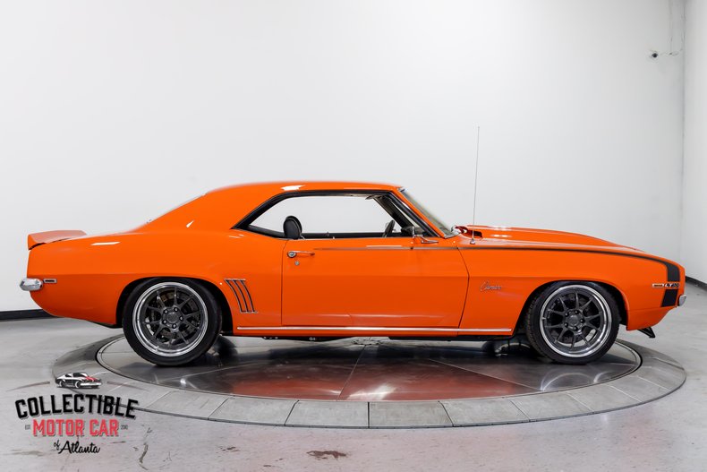 1969 Chevrolet Camaro SS 24