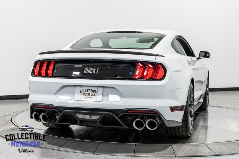 2021 Ford Mustang Mach 1 17