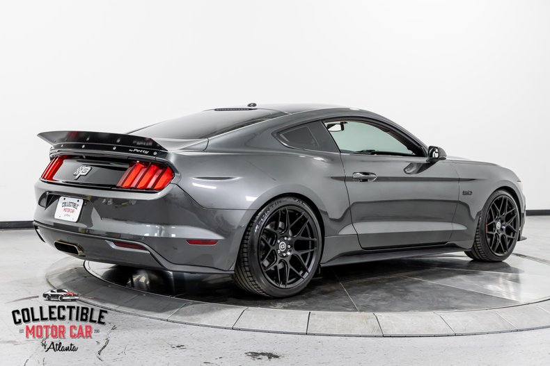2016 Ford Mustang 18