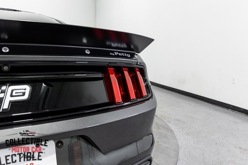 2016 Ford Mustang 59