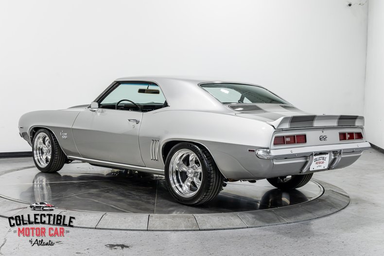 1969 Chevrolet Camaro SS 12