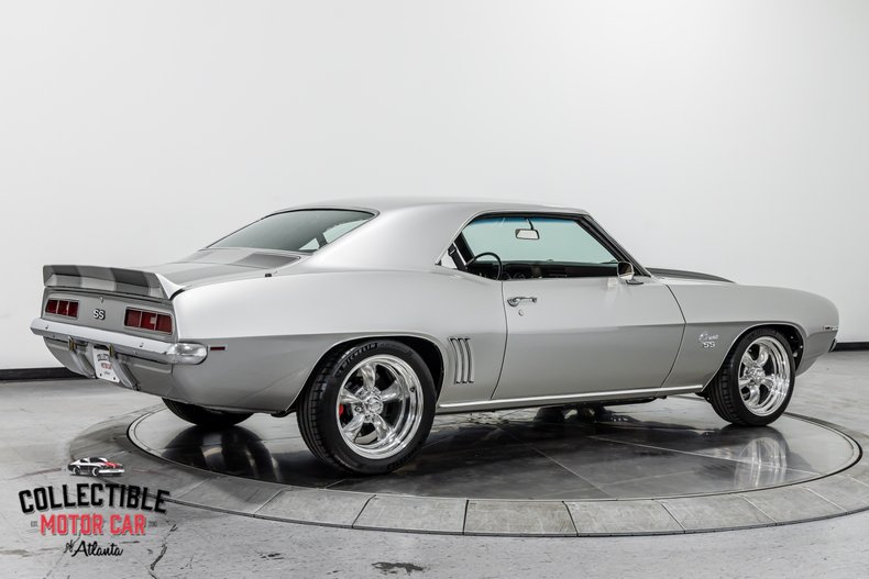 1969 Chevrolet Camaro SS 19