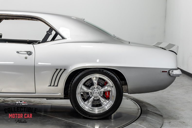 1969 Chevrolet Camaro SS 35