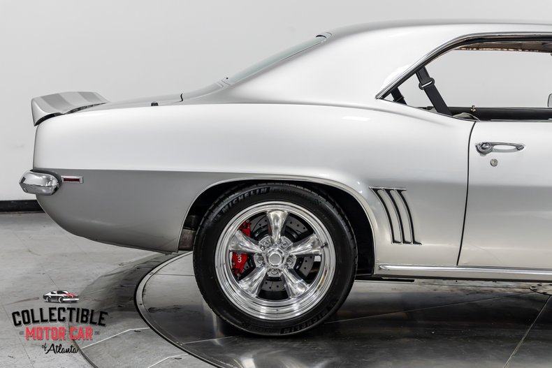 1969 Chevrolet Camaro SS 36