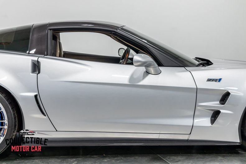 2010 Chevrolet Corvette ZR1 39