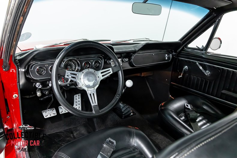 1965 Ford Mustang 4