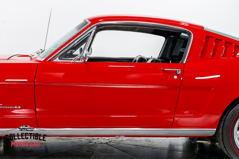 1965 Ford Mustang 39