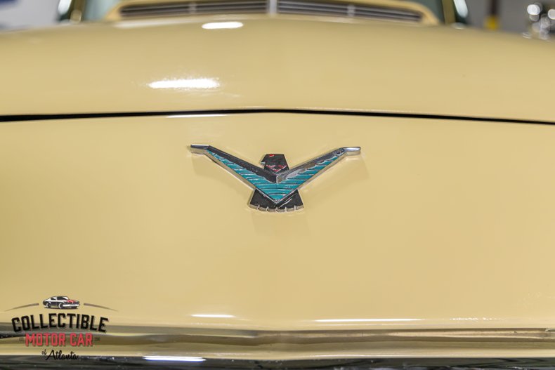 1959 Ford Thunderbird 29